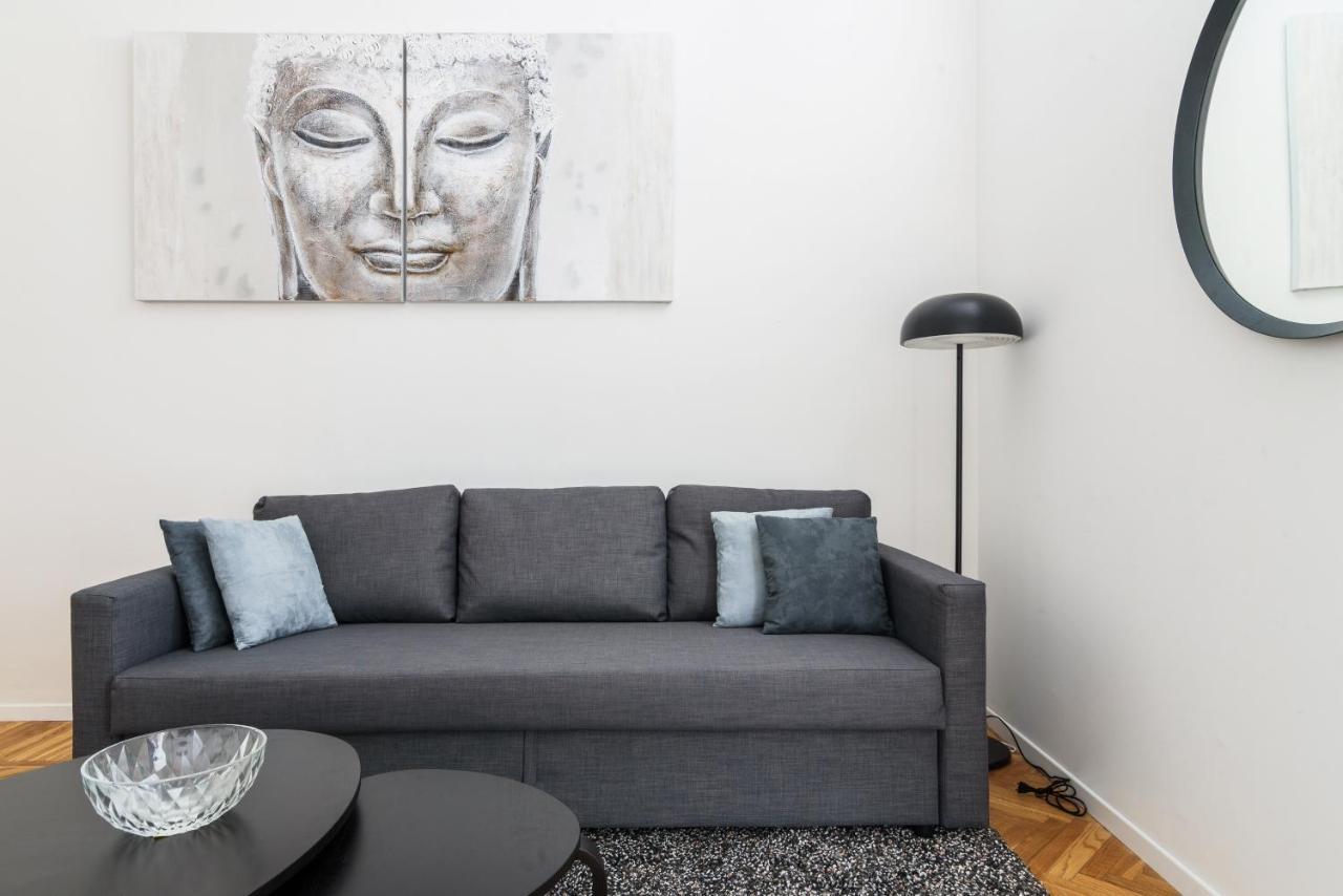 Luxury 4Bdr Close To Duomo Milan Exterior photo
