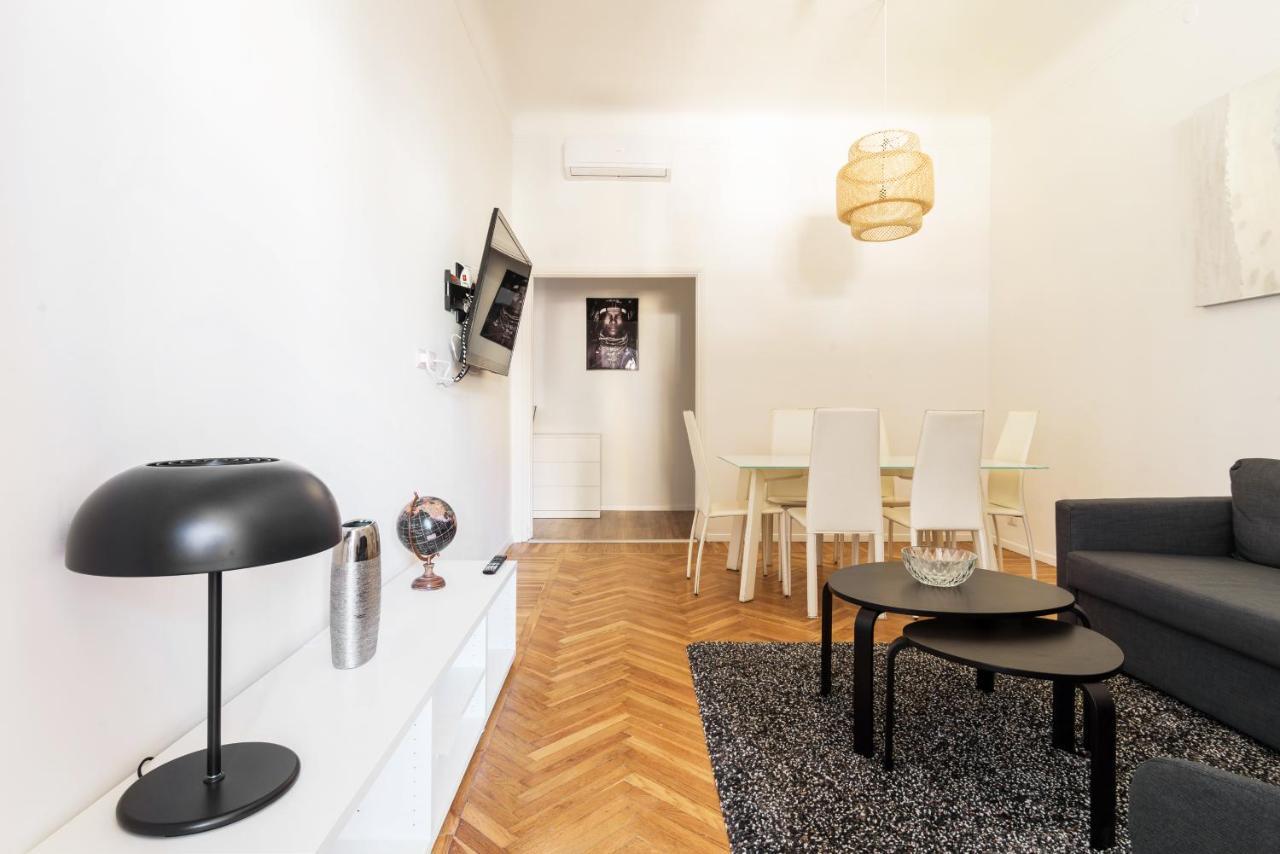 Luxury 4Bdr Close To Duomo Milan Exterior photo